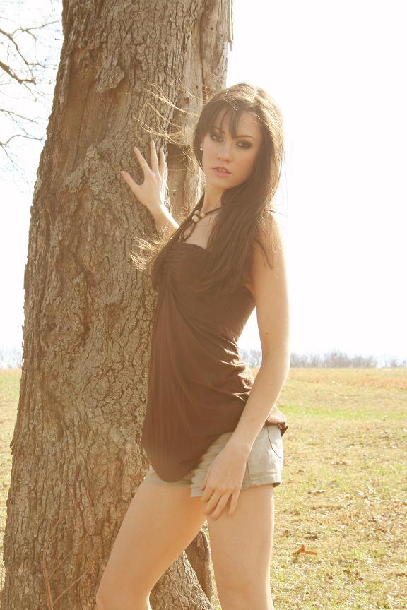 Female model photo shoot of Eva Barkyoumb