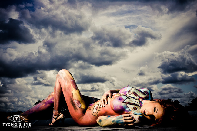 Male and Female model photo shoot of tycho_photo and Klein Tijgertje in Haarlem, art by yoyoart bodypainting