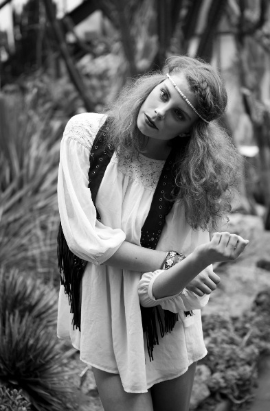 Female model photo shoot of Emily Fisher-Morrison in Botanic Gardens Glasgow