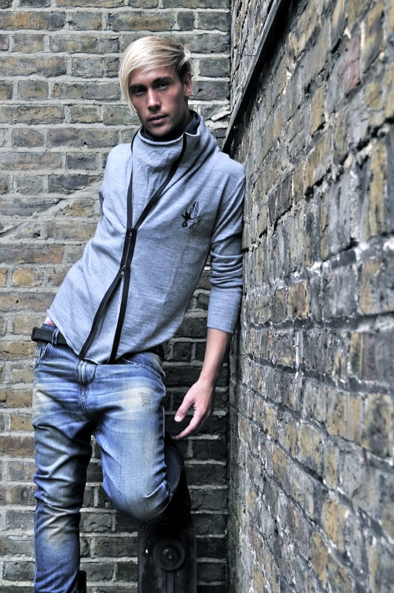 Male model photo shoot of Sean Evans1