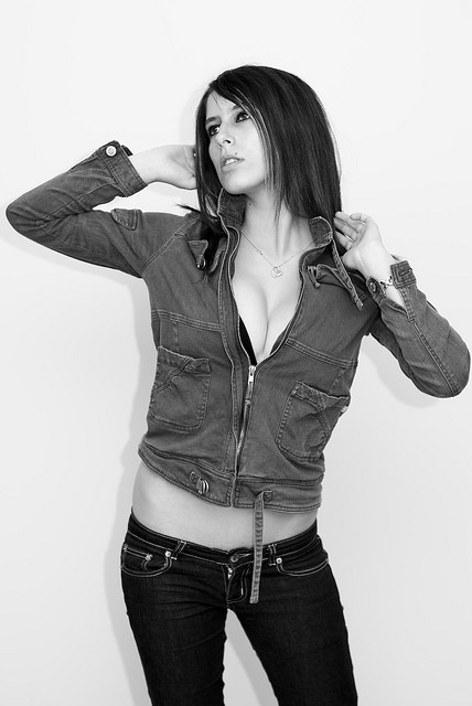 Female model photo shoot of Tina Lafuente