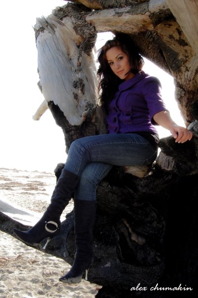 Female model photo shoot of Paola Maritza in Neah Bay