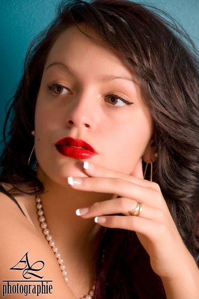 Female model photo shoot of ArianeLavoie