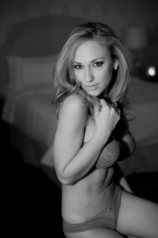Female model photo shoot of Lindsey-Megan in The Ritz Carlton- Chicago