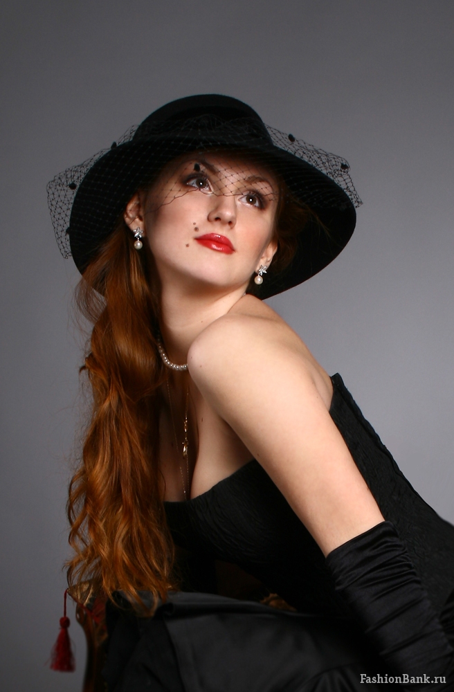 Female model photo shoot of d_olga