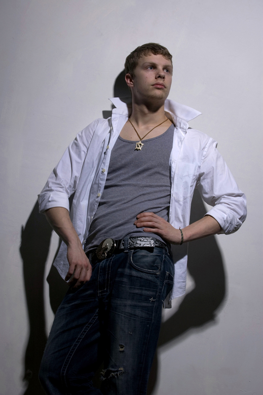 Male model photo shoot of Justin206 by Chuckarelei