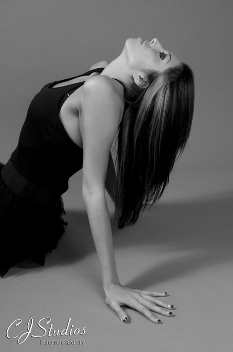 Female model photo shoot of Taliana Battige