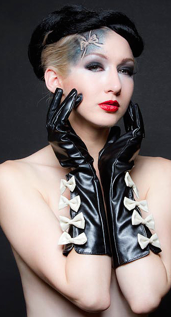 Female model photo shoot of Illumine Images