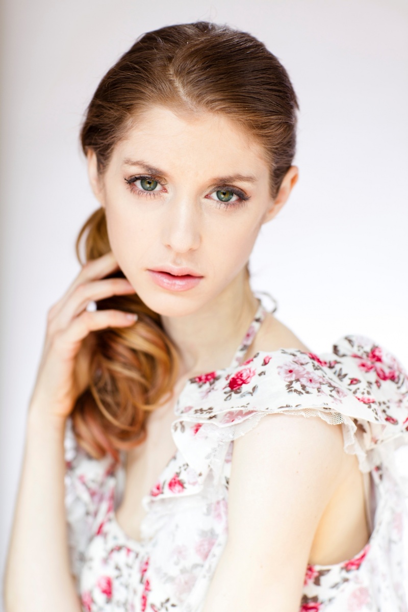 Female model photo shoot of Alexandra Beck