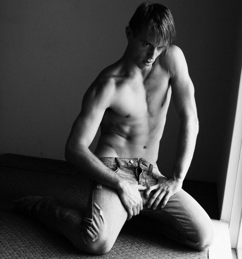 Male model photo shoot of Bernardkc in A