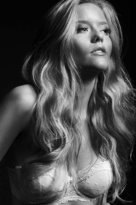 Female model photo shoot of Sophia Louise Blakey