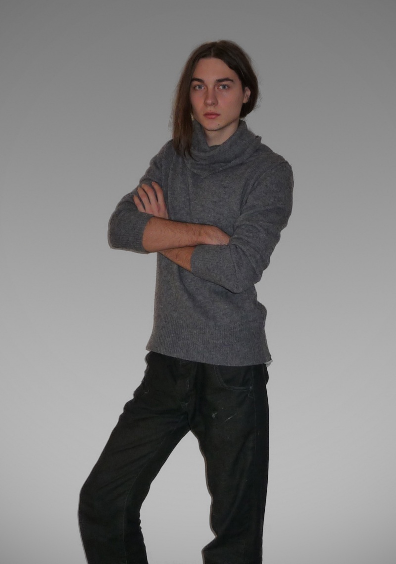 Male model photo shoot of Danny Damian