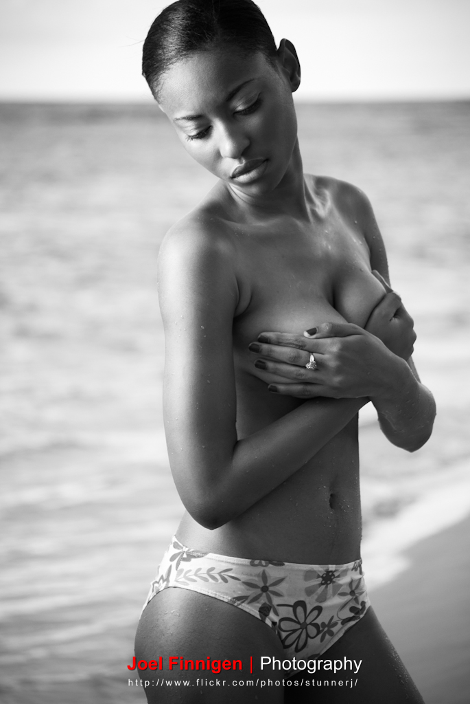 Female model photo shoot of Monique Anna-kay Wilson