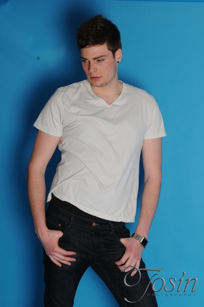 Male model photo shoot of Craig Davenport
