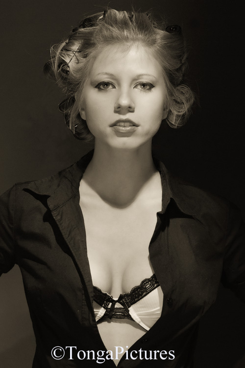 Female model photo shoot of PamelaRenee by Tapiwa Muronda Photo