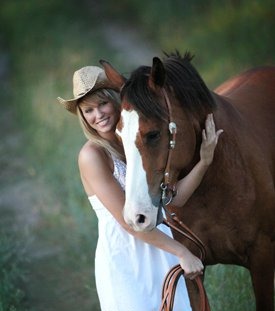 Female model photo shoot of Caslynn