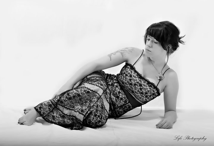 Female model photo shoot of Shanteen Kingsbury