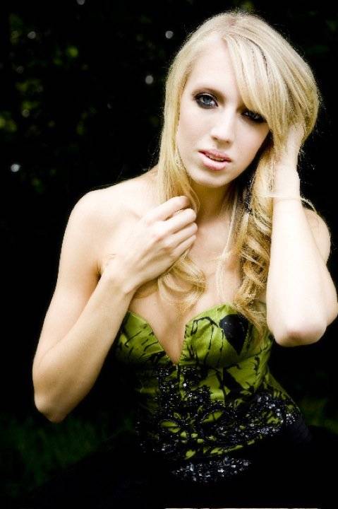 Female model photo shoot of Brittany swenson