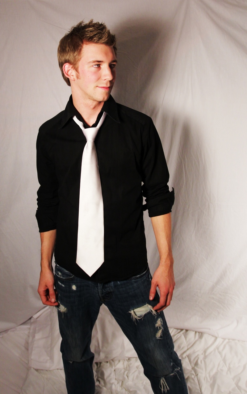 Male model photo shoot of Nich H by Jj ArtPhoto