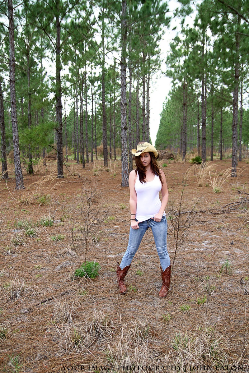 Female model photo shoot of Destiny Jean in rocky creek ranch myakka fl