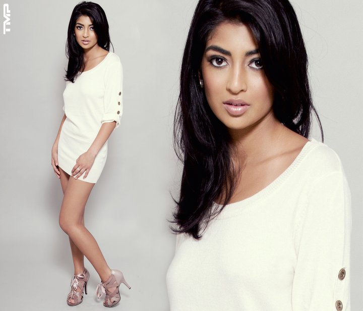 Female model photo shoot of Anika TMP