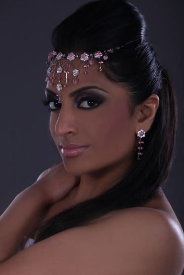 Female model photo shoot of Jade Rose MakeUp and Chetna Gorsia by Sunny Foto