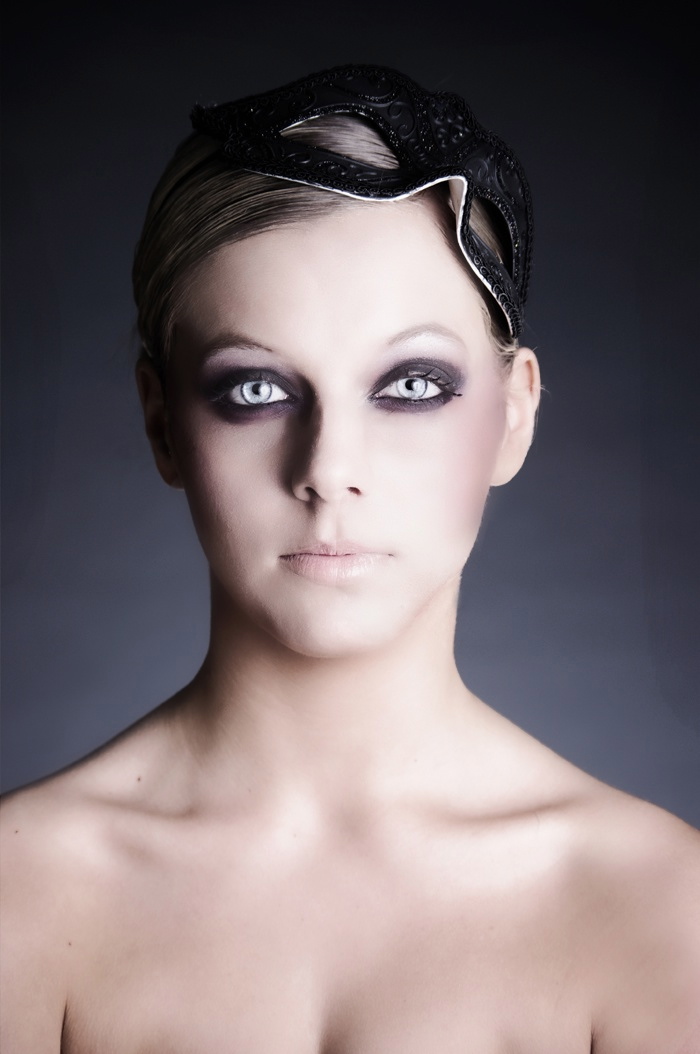 Female model photo shoot of Vanessa Gerstner
