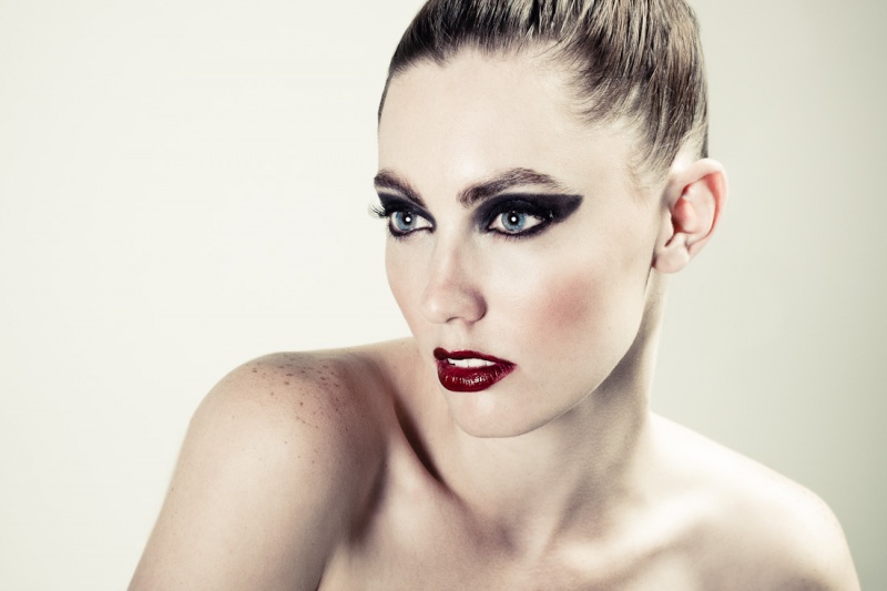 Female model photo shoot of Danielles Makeup