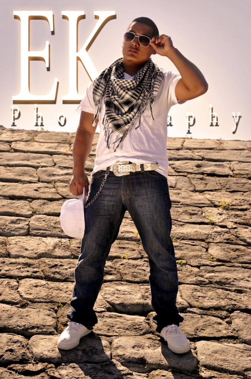 Male model photo shoot of Efrain KingzPhotography in Florida