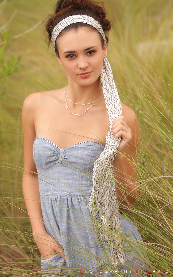 Female model photo shoot of jules  by David Shinobi 