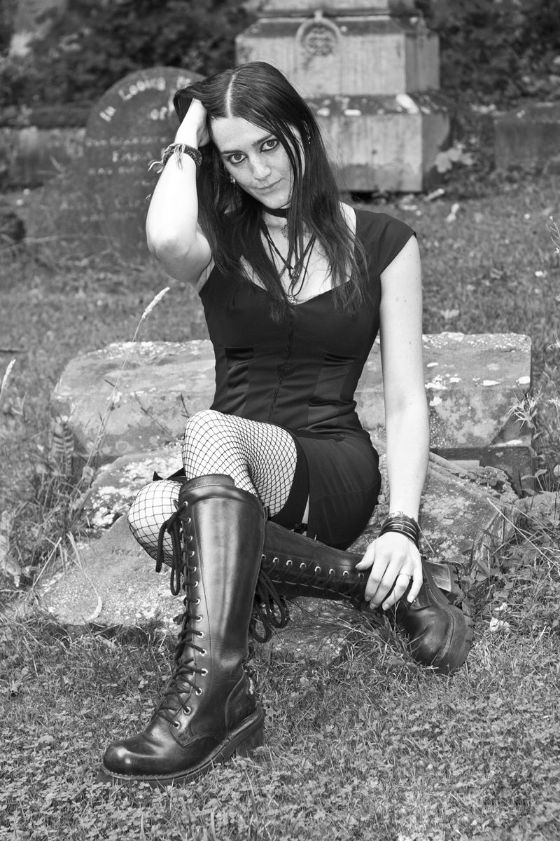 Female model photo shoot of Vixen Absynthe in Scarborough
