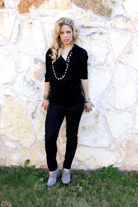 Female model photo shoot of Amanda  Huff in Austin, Texas