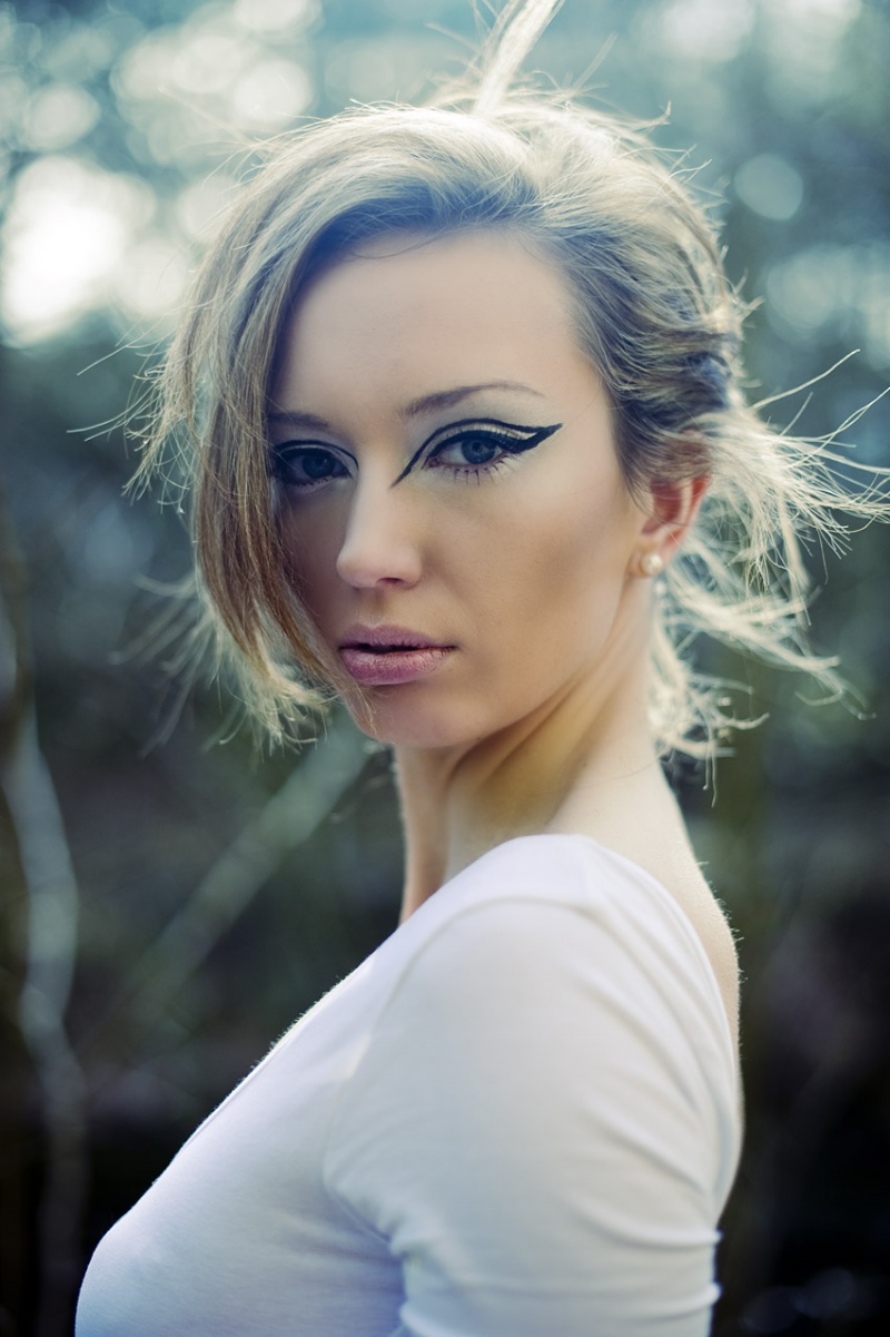 Female model photo shoot of Lorna Wotherspoon MUA 