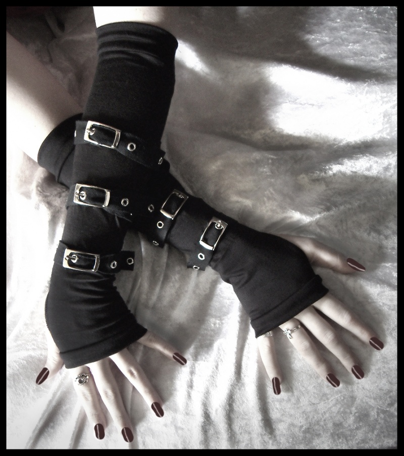 Female model photo shoot of Zen And Coffee Designs in http://www.etsy.com/listing/60893160/contorted-angel-arm-warmers-gothic