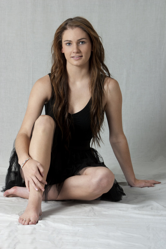 Female model photo shoot of Tess Harris
