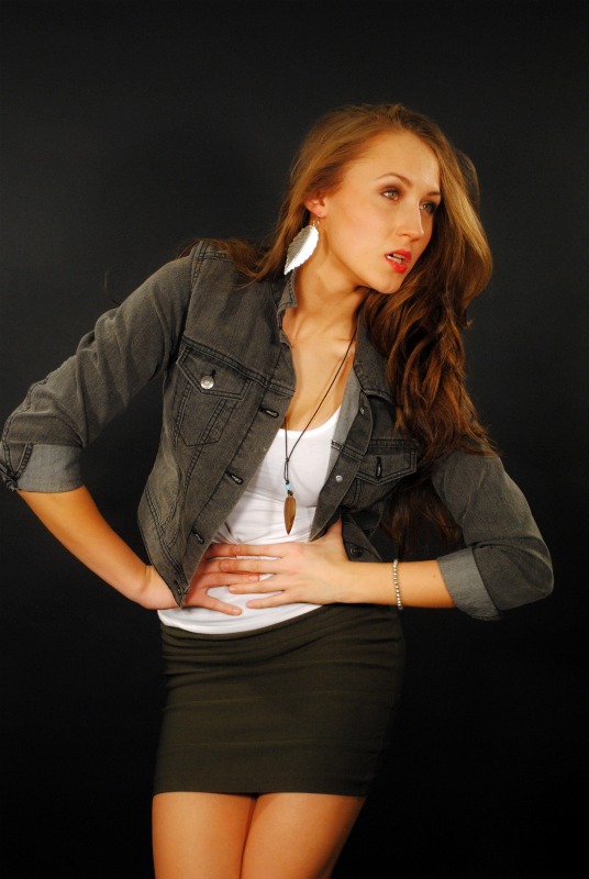 Female model photo shoot of Kristina-S
