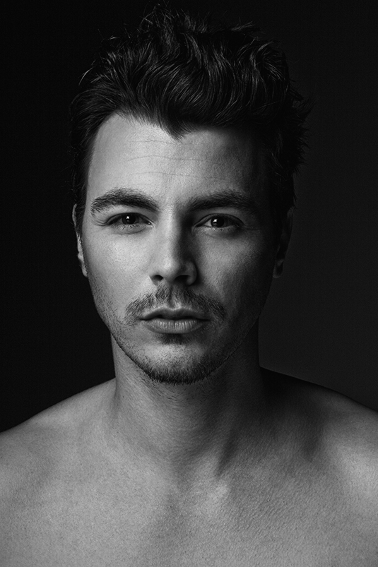 Male model photo shoot of Justin Wade by Jenn Hoffman Photograph