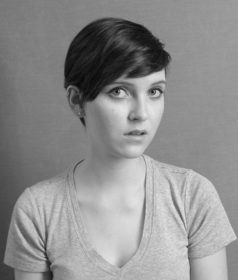 Female model photo shoot of Zoe Eden Muellner