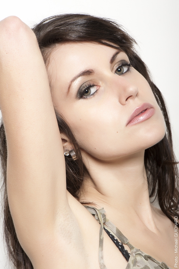 Female model photo shoot of Llara