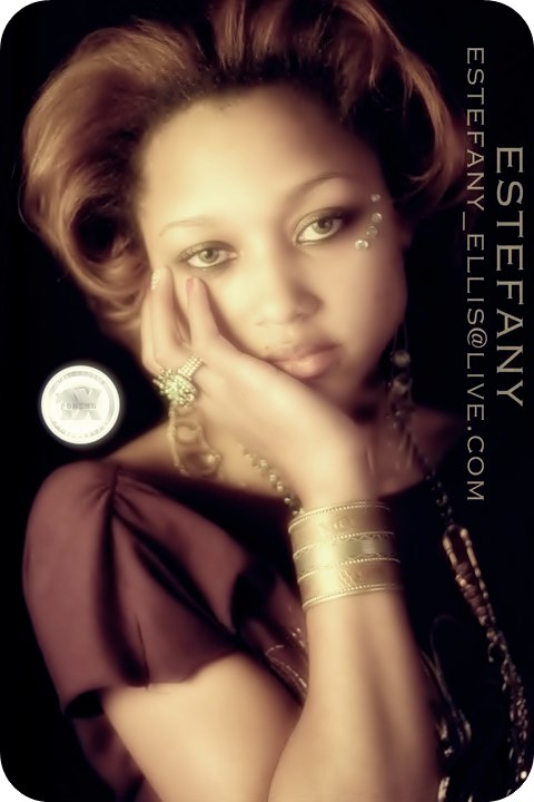 Female model photo shoot of Estefany Ellis