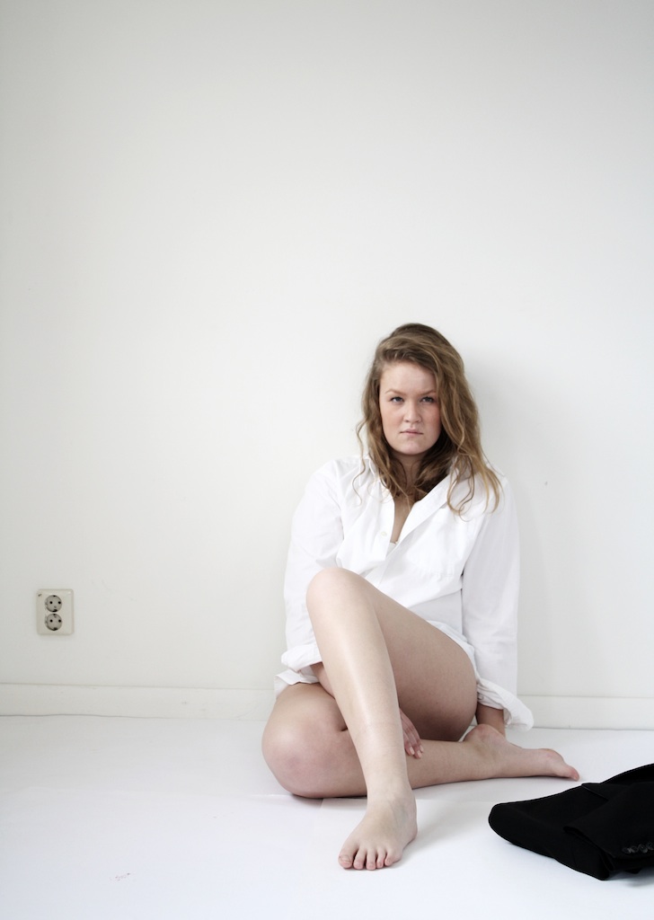 Female model photo shoot of Ilse van Driel in Rotterdam