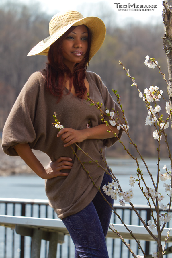 Female model photo shoot of Quincy Amyce