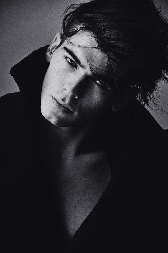 Male model photo shoot of Jonathan-Mahaut