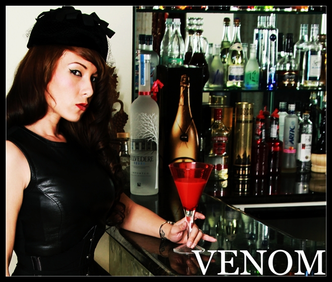 Female model photo shoot of Jen Venom