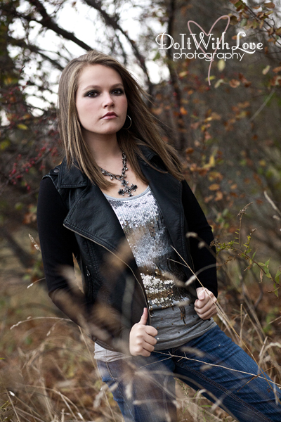 Female model photo shoot of Savanna Lane by DoItWithLovePhotography in Findlay, Ohio