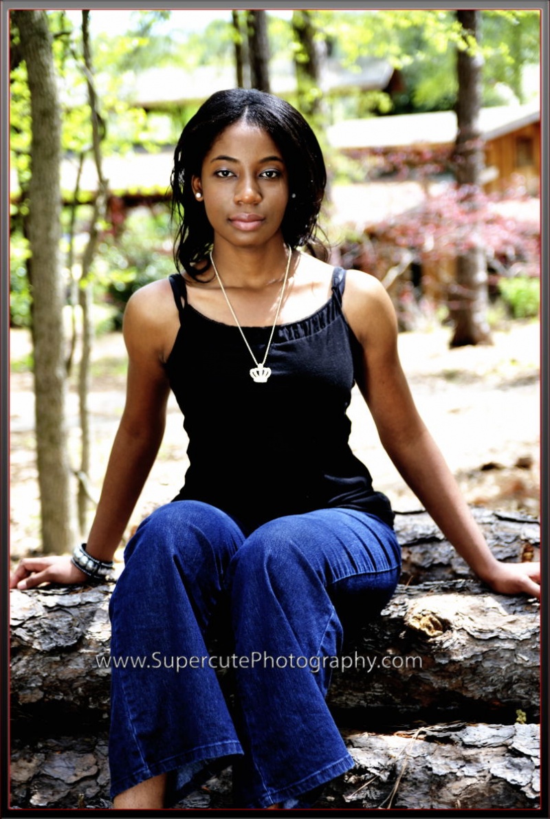Female model photo shoot of Jey-Dei by Supercute Photography in Aldridge Gardens