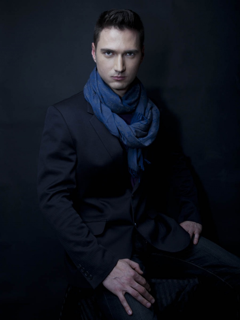 Male model photo shoot of Tommy Eich