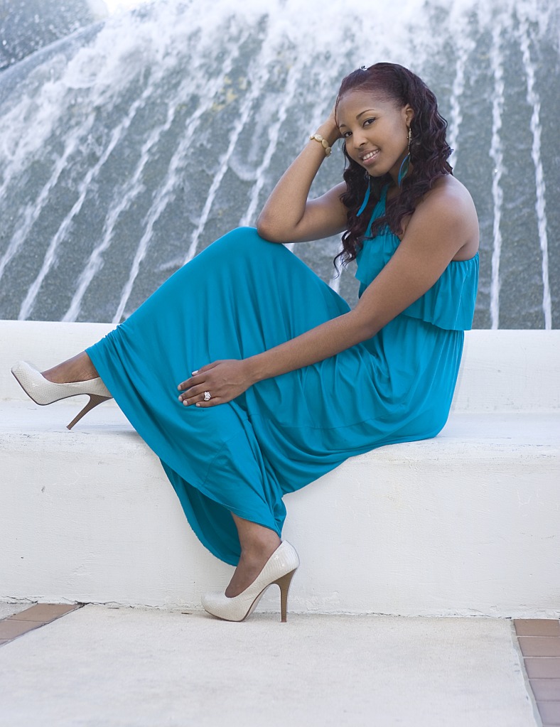 Female model photo shoot of Ameka Dukes by click snap