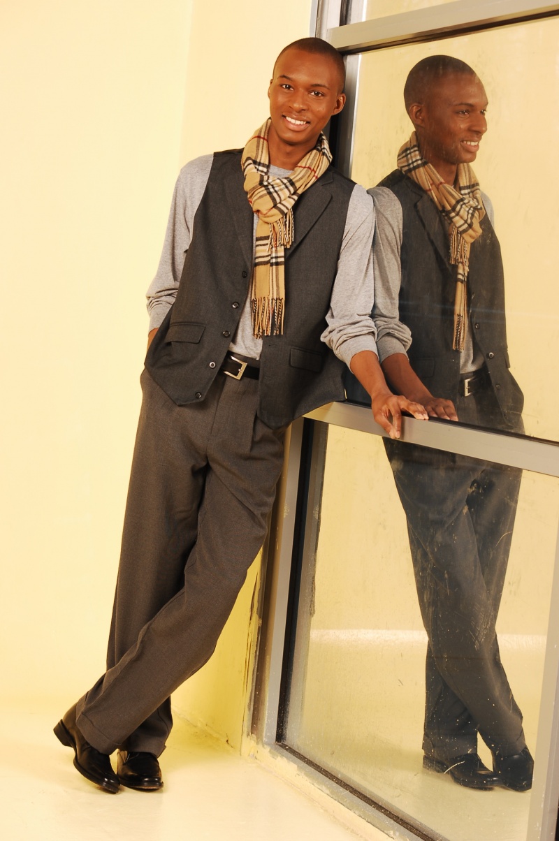 Male model photo shoot of Dejon Robinson