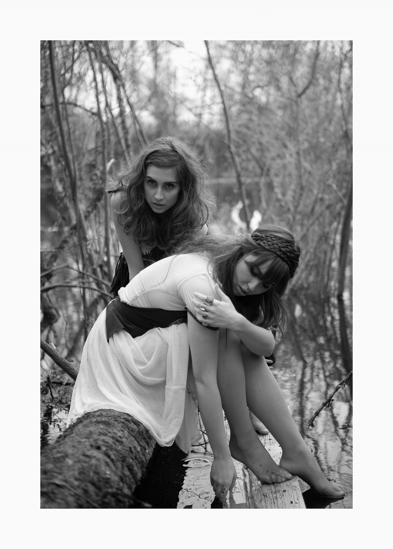Female model photo shoot of Mikola Accuardi, Ramblin Red and Angela Avocado in Sauvies Island